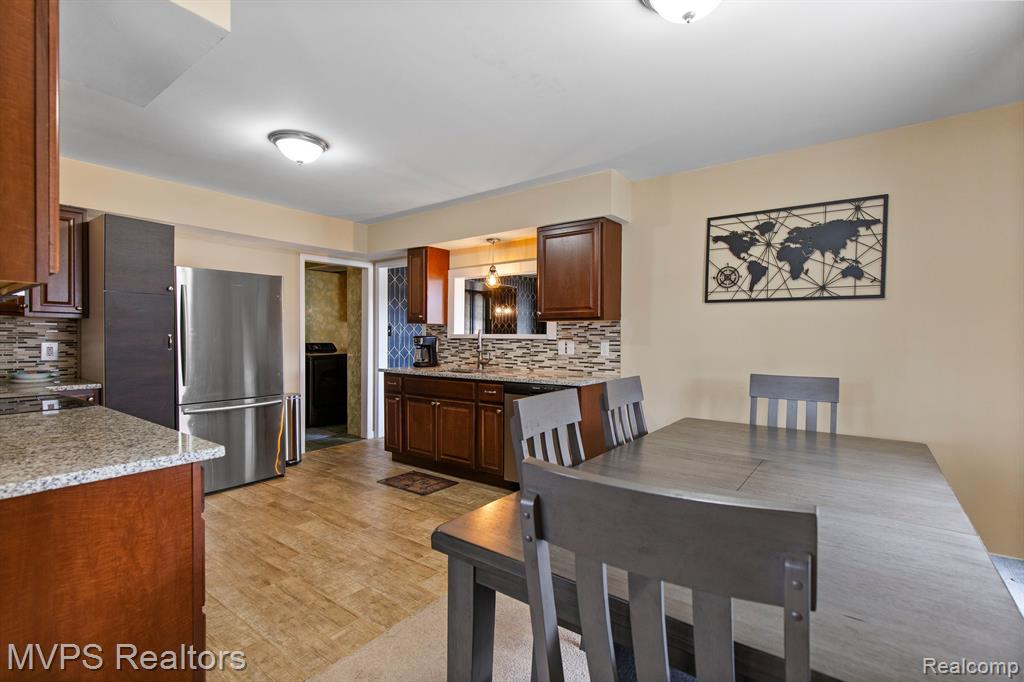 5503 NORTHLAWN Drive, Sterling Heights, MI 48310 — Photo 6