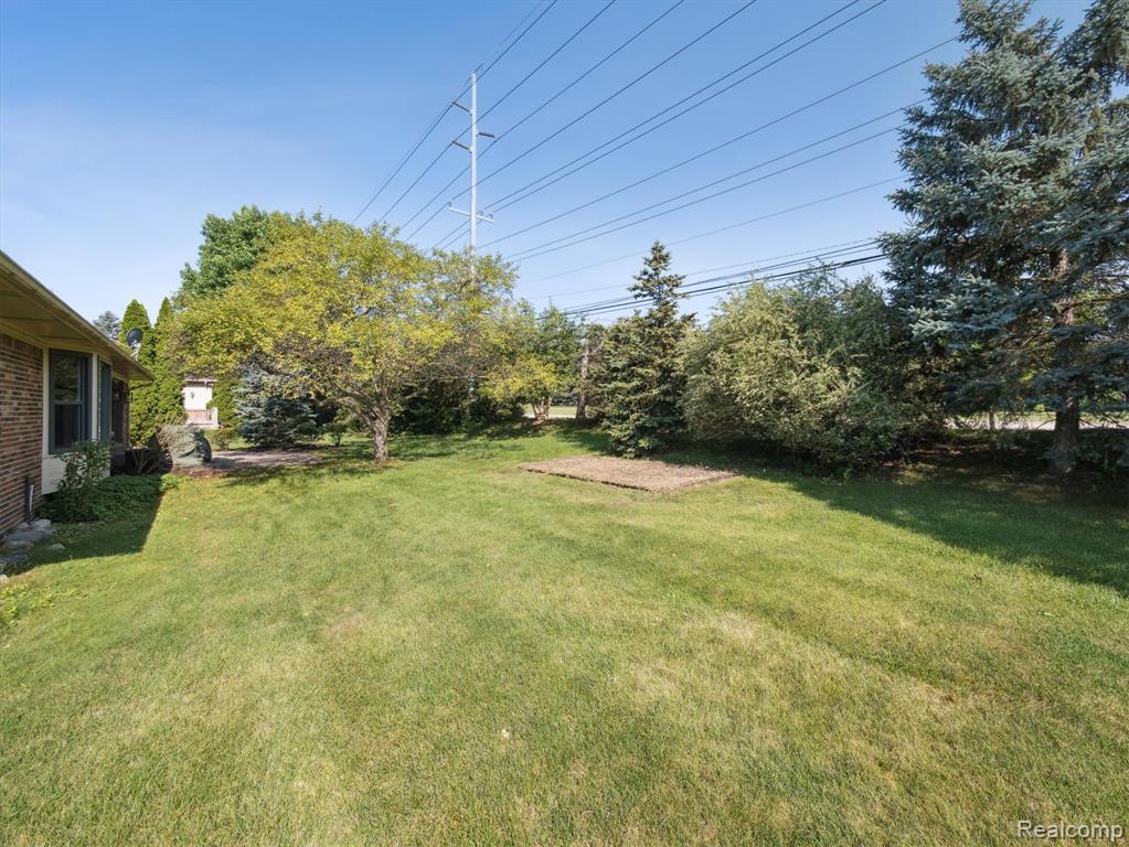 17018 WHITE HAVEN Drive, Northville, MI 48168 — Photo 55