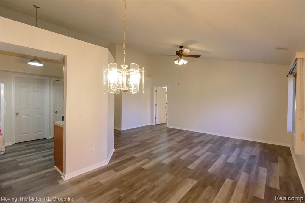 9540 WHEATGRASS Lane, Belleville, MI 48111 — Photo 7