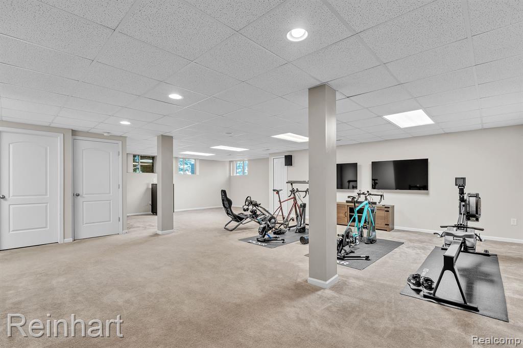 25340 VILLAGEWOOD, South Lyon, MI 48178 — Photo 32
