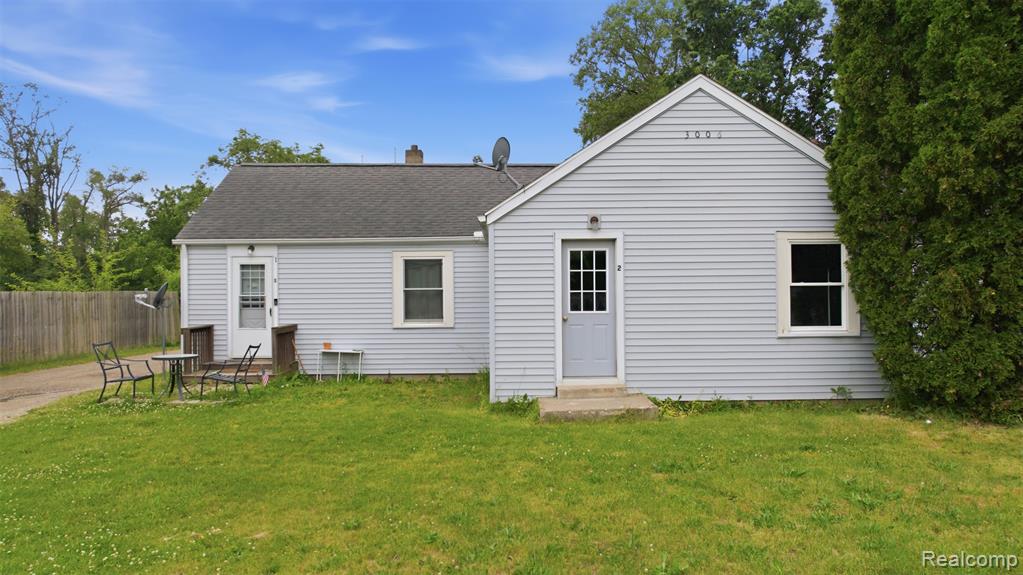 3006 Lansing Avenue, Jackson, MI 49202 — Photo 2