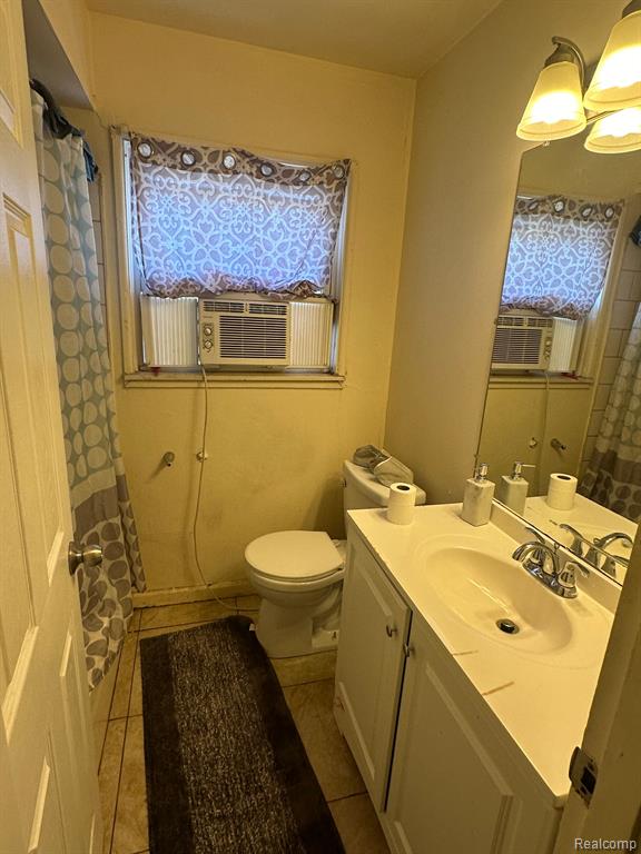 5620 MARLOWE Drive, Flint, MI 48504 — Photo 5
