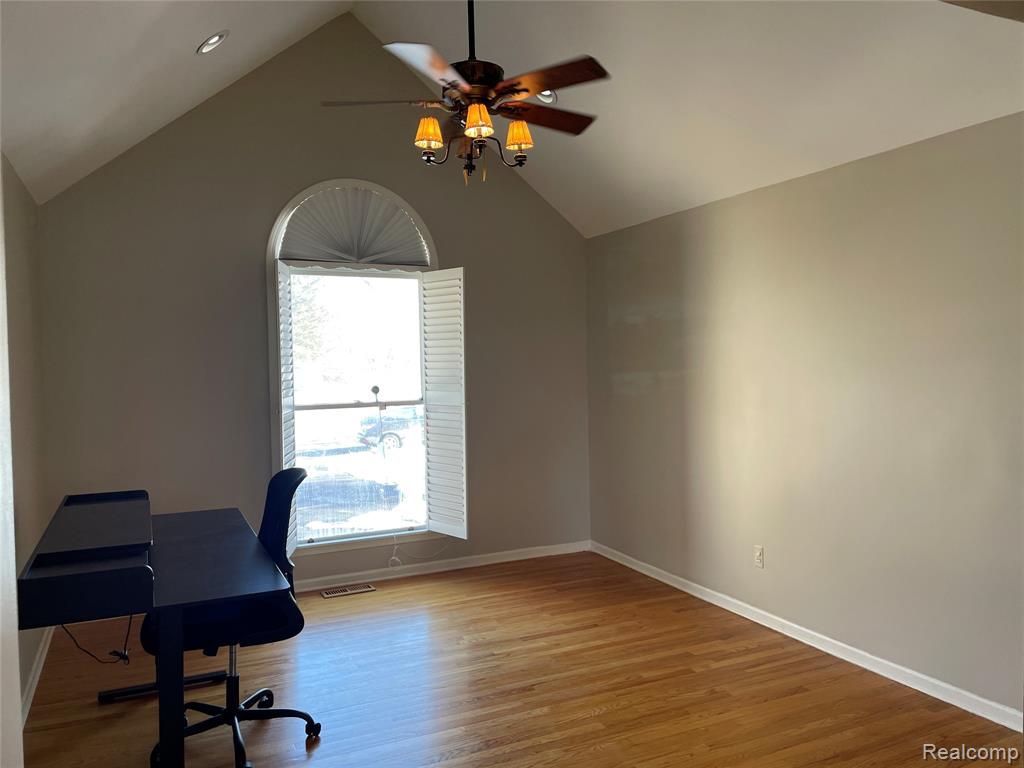 4765 Woodbine Circle S, West Bloomfield, MI 48323 — Photo 12
