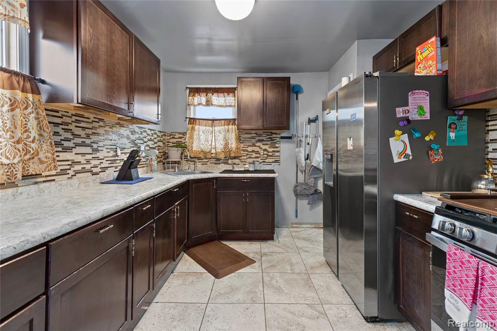 28005 Avondale Street, Inkster, MI 48141 — Photo 7