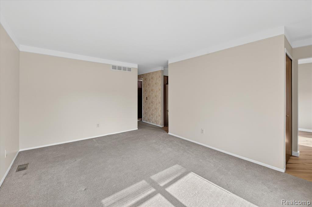 751 Norchester Street, South Lyon, MI 48178 — Photo 16