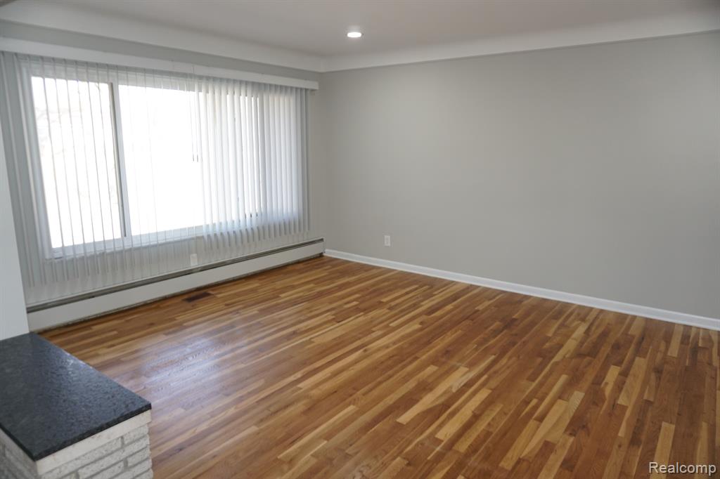 60938 LAKE EDGE, Washington, MI — Photo 13