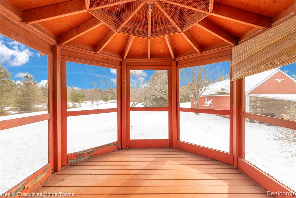 7305 Big Hand Road, St. Clair, MI 48079 — Photo 46