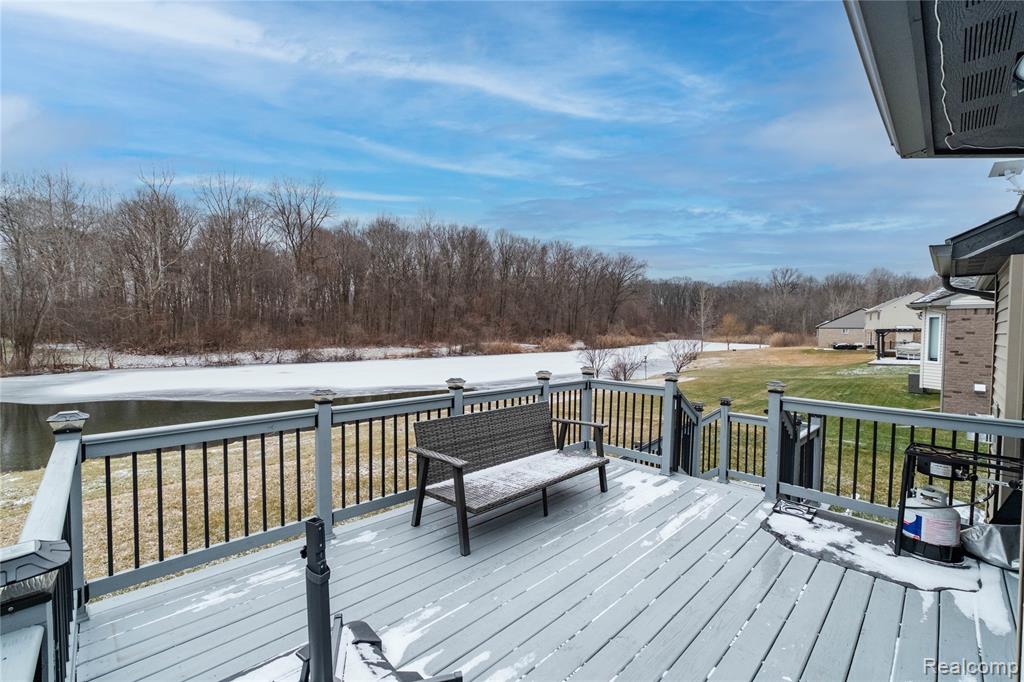 13704 Chester Court, Belleville, MI 48111 — Photo 32