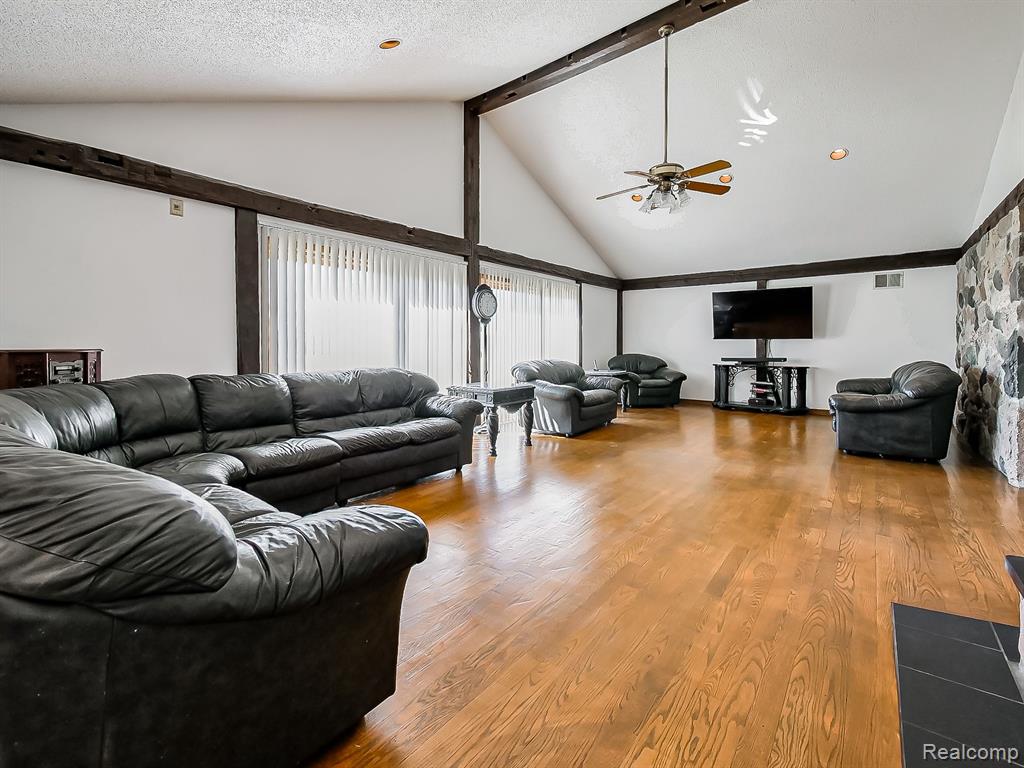 3800 READY Road, South Rockwood, MI — Photo 12