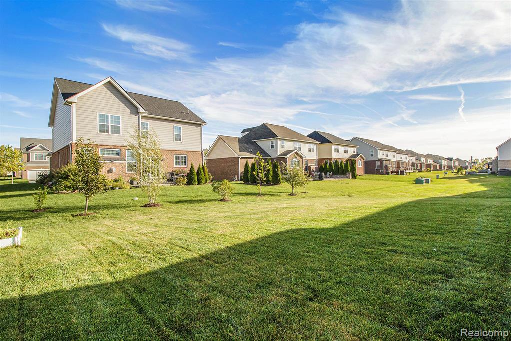 51008 Woodford Drive, Canton, MI 48188 — Photo 33