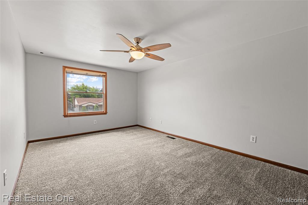 17300 Timothy Drive, Southgate, MI 48195 — Photo 31