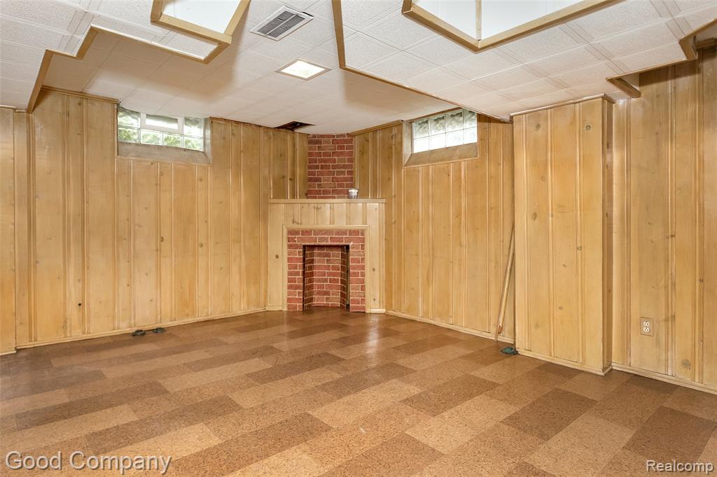 7616 Mayfair Street, Taylor, MI 48180 — Photo 20
