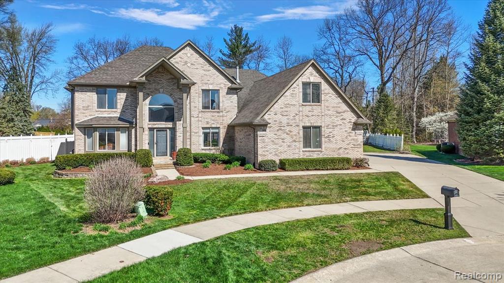 49931 Shelby Creek Drive, Utica, MI 48317 — Photo 2