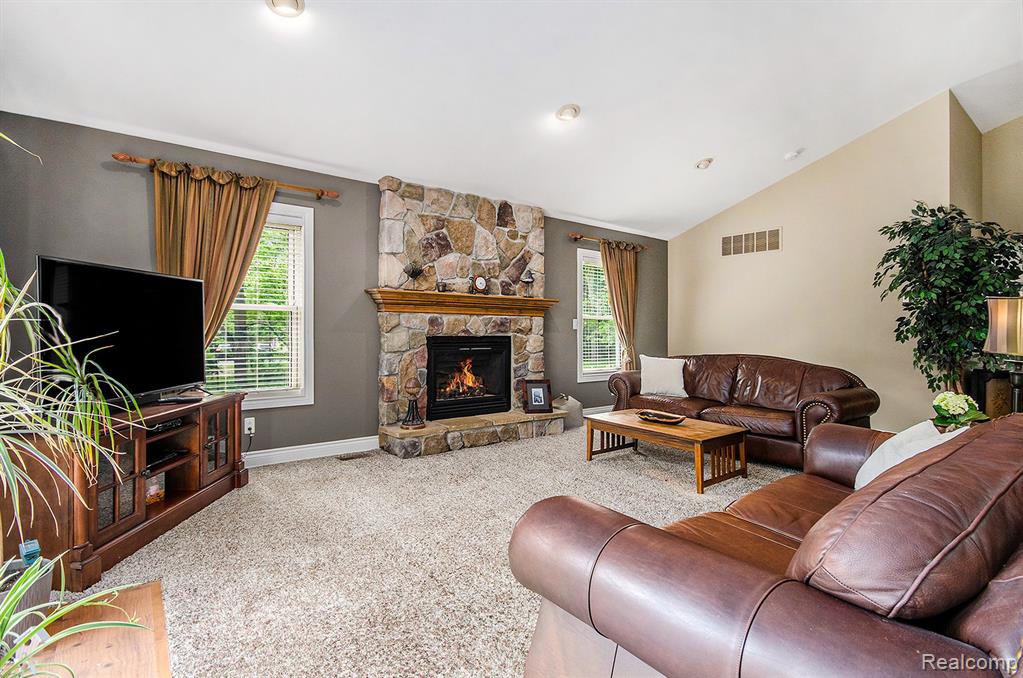 61995 Mount Vernon Road, Washington, MI — Photo 8