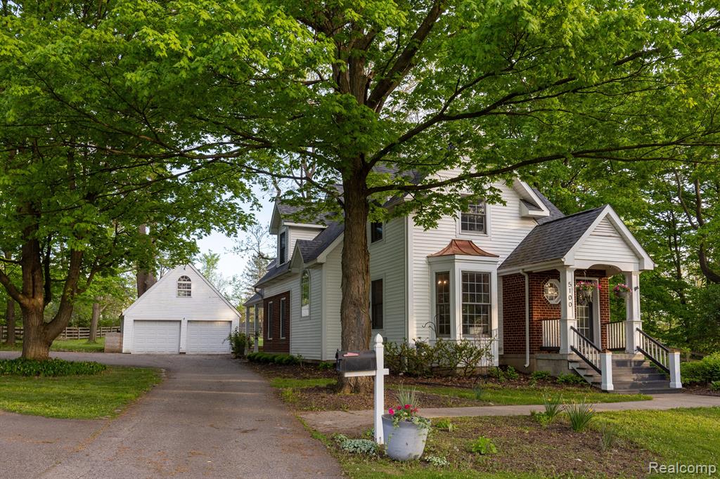 5100 PERRY Road, Grand Blanc, MI 48439 — Photo 2