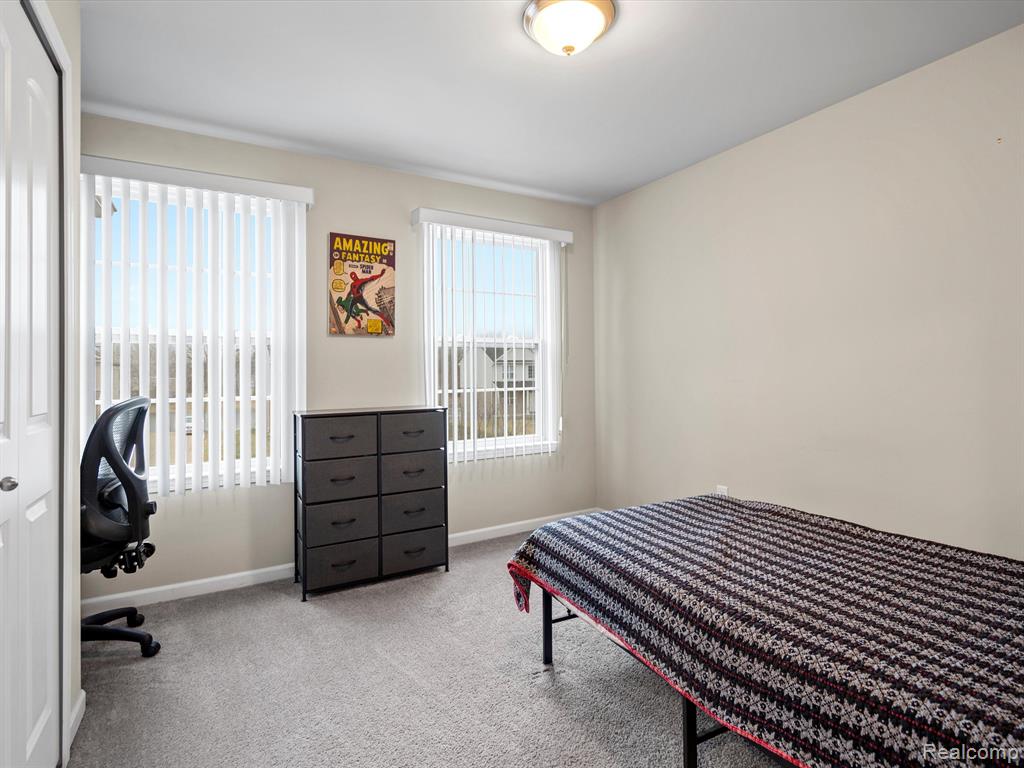 13521 S CUMBERLAND Drive, Van Buren, MI 48111 — Photo 23