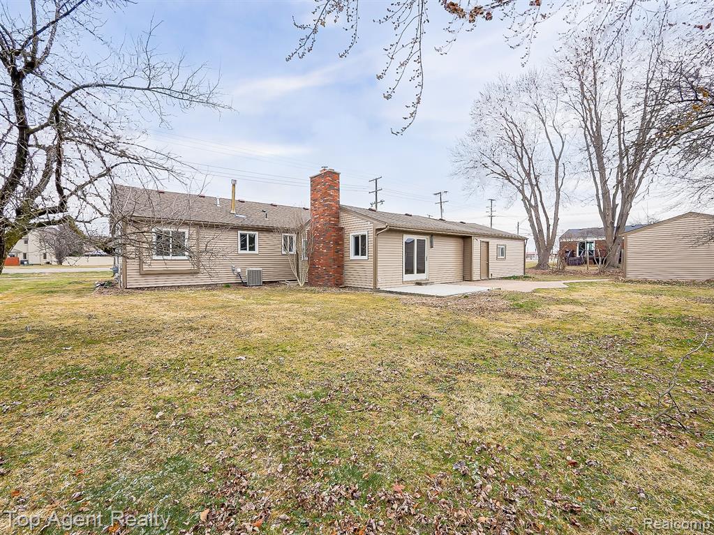 20580 21 Mile Road, Macomb, MI 48044 — Photo 41