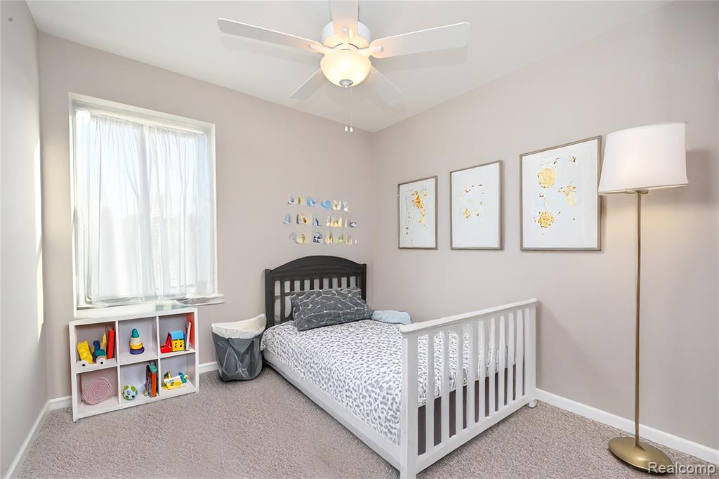 4861 Parkside Lane, Troy, MI 48085 — Photo 24