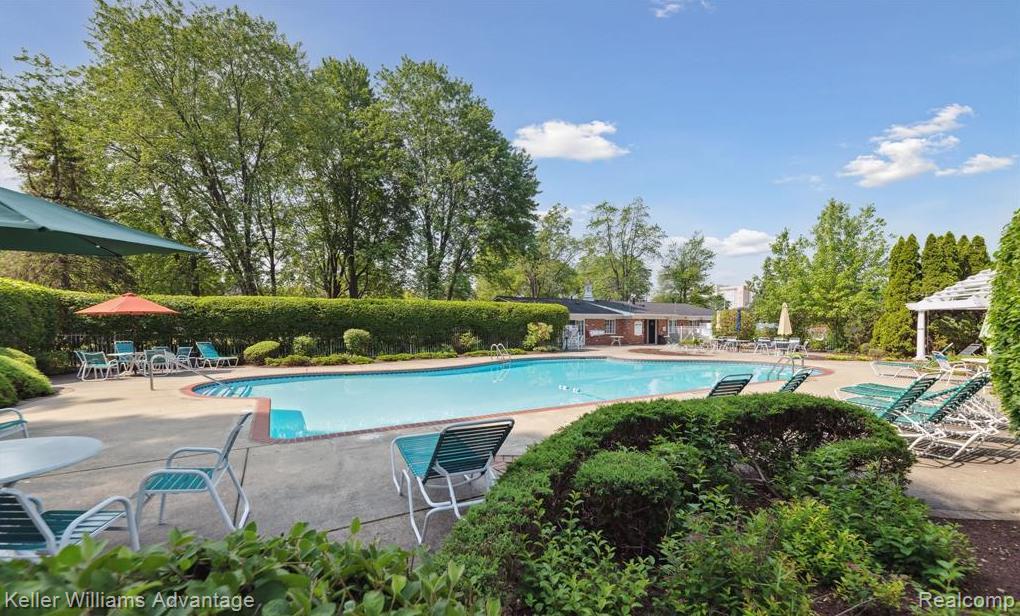 426 Fox Hills Drive N, A5, Bloomfield Hills, MI 48304 — Photo 16
