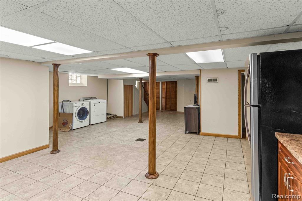 7642 Normile Street, Dearborn, MI 48126 — Photo 26