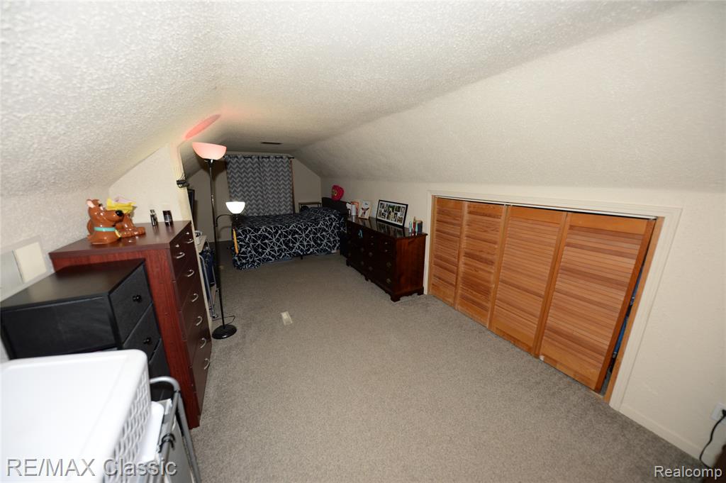 872 E Rowland Avenue, Madison Heights, MI 48071 — Photo 6
