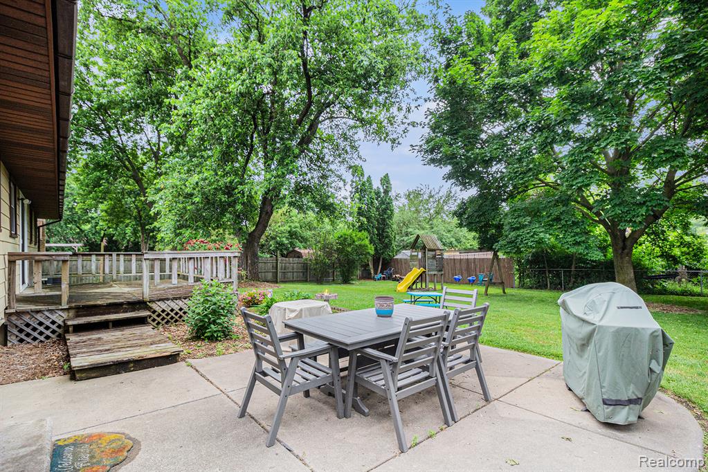 5369 Old Franklin Road, Grand Blanc, MI 48439 — Photo 17