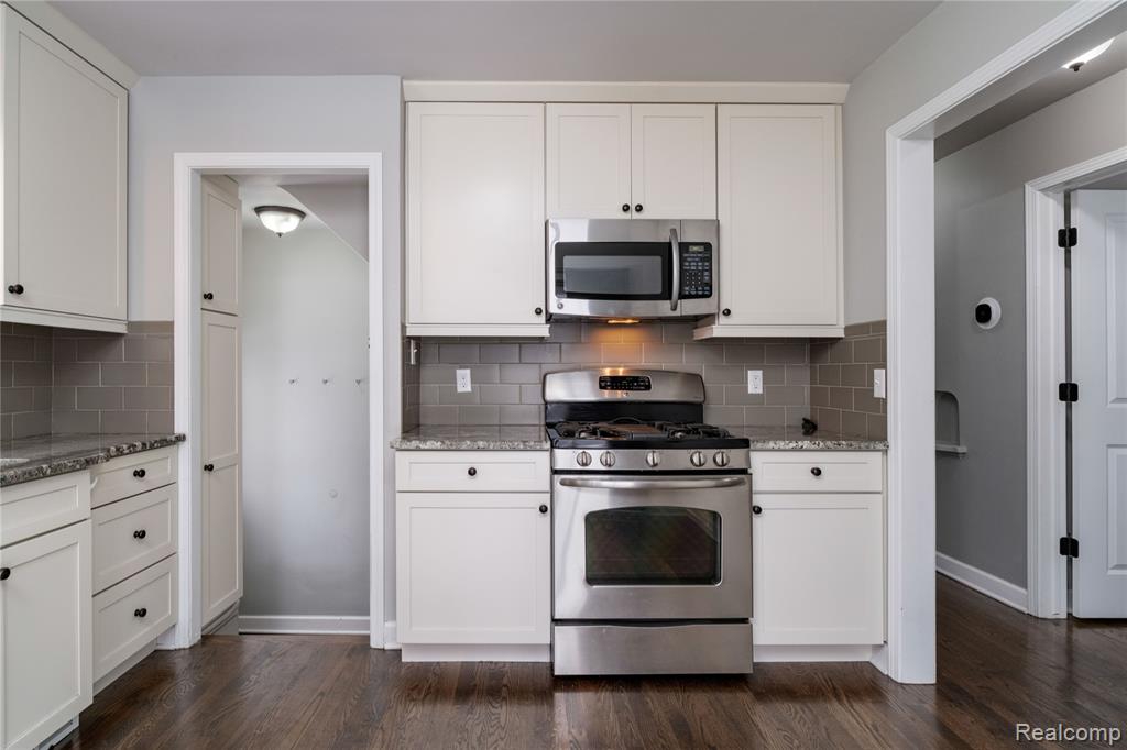 537 BIRD Avenue, Birmingham, MI 48009 — Photo 6