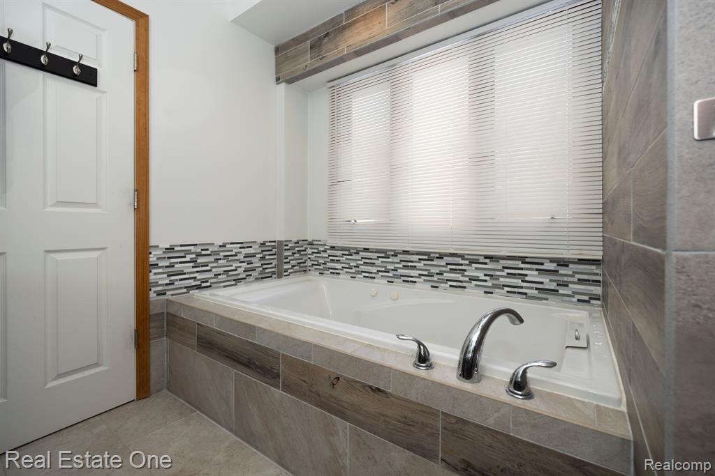 6540 NADETTE, Clarkston, MI — Photo 26