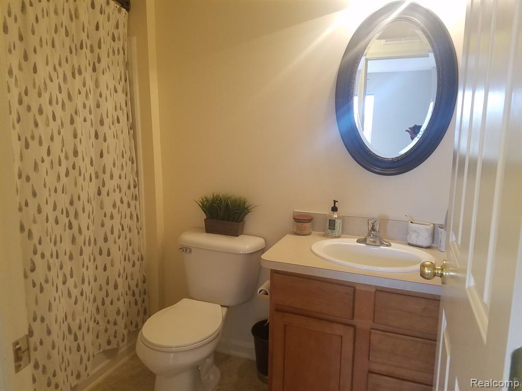 47688 PEMBROKE Drive, Canton, MI 48188 — Photo 14