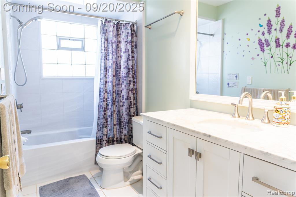 9254 Semindale, Clarkston, MI — Photo 18