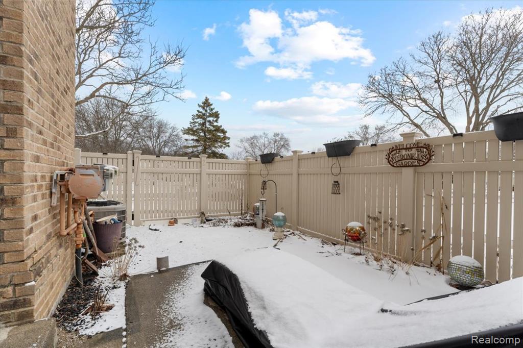 21301 E Glen Haven Circle, Northville, MI, 48167