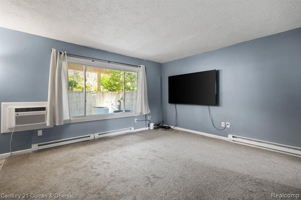4198 PACKARD Street, 1, Ann Arbor, MI 48108 — Photo 4