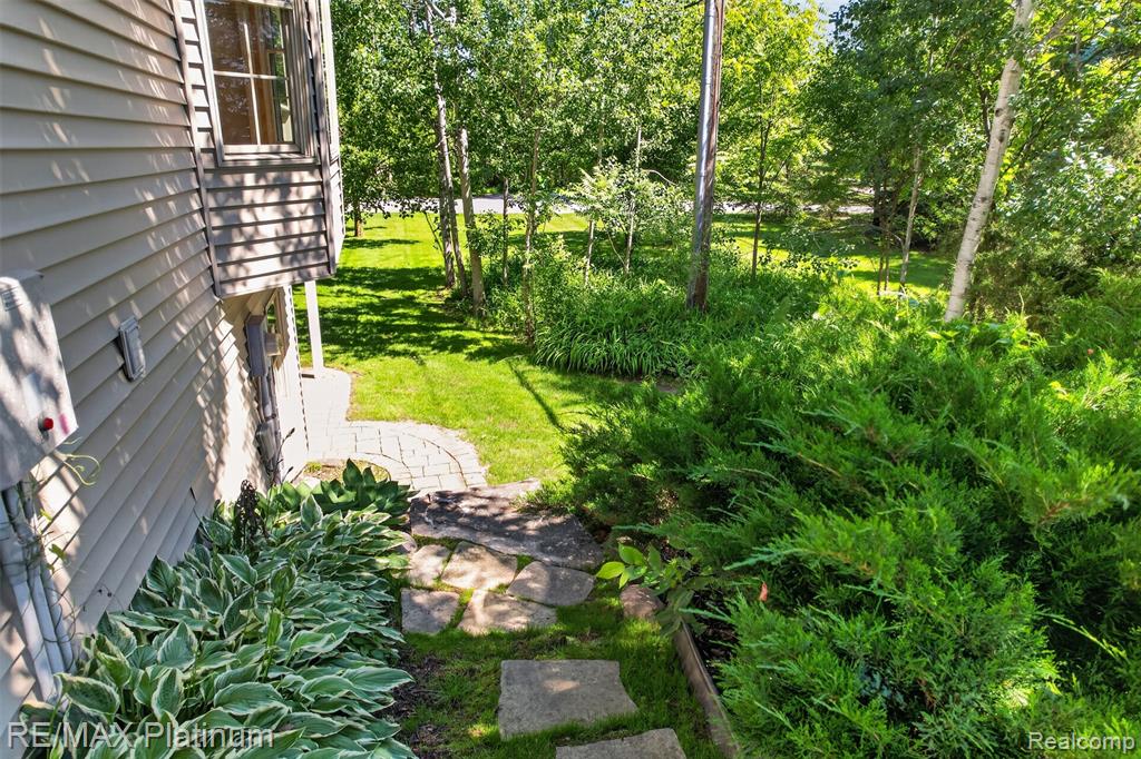 59360 Foxpointe Lane, South Lyon, MI 48178 — Photo 63