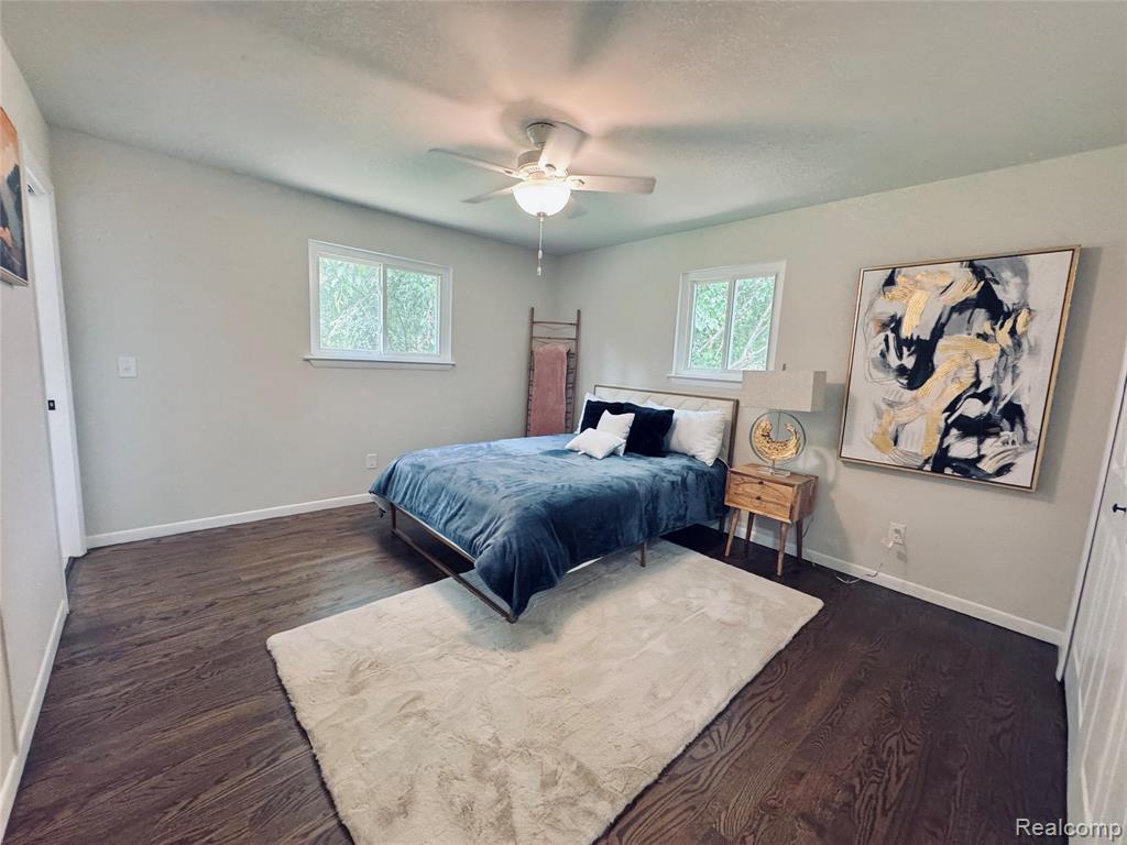 4880 Forest Avenue, Waterford, MI 48328 — Photo 12