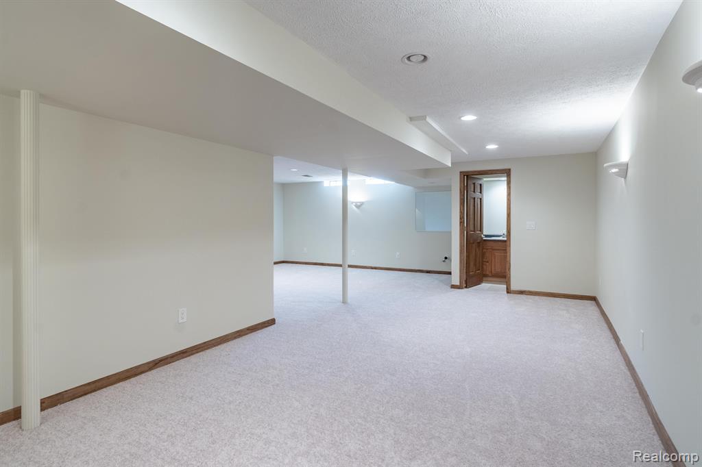 4435 OAK POINTE Drive, Brighton, MI 48116 — Photo 54