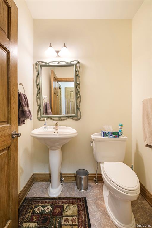 4693 Hegel Road, Goodrich Vlg, MI — Photo 18