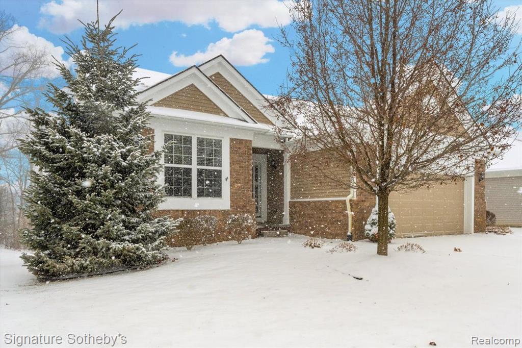 327 Bozeman Court, Howell, MI 48843 — Photo 5