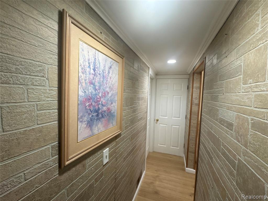 5038 Evaline Street, Hamtramck, MI 48212 — Photo 25