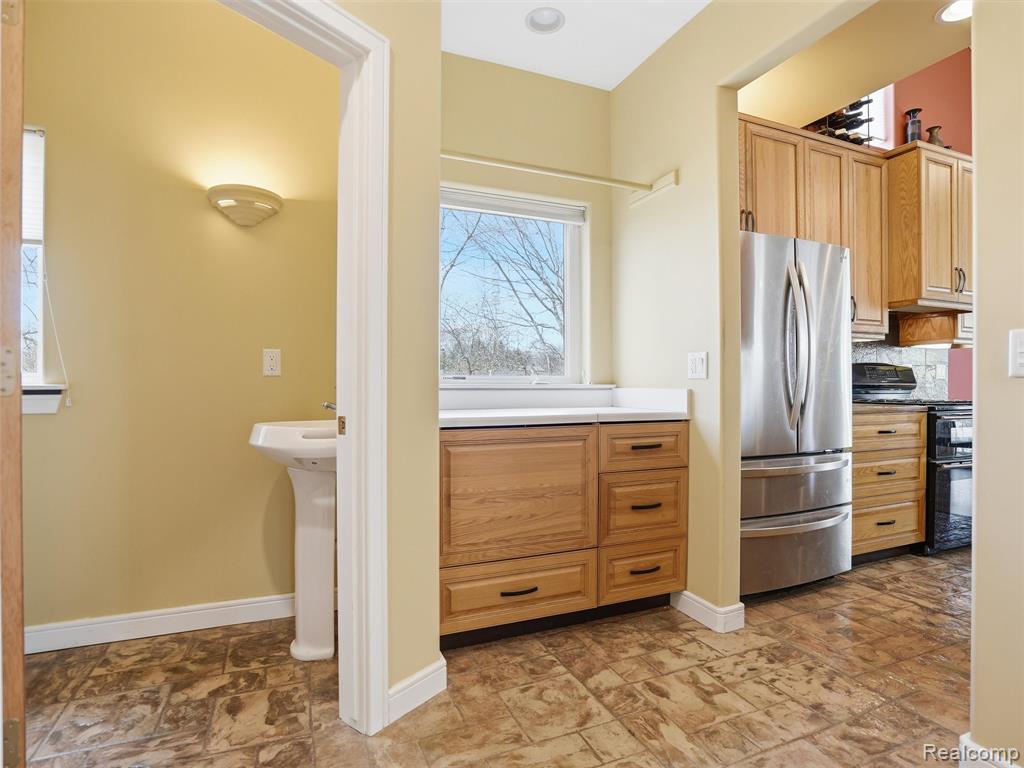 7845 Sleepy Hollow Drive, Northville, MI 48168 — Photo 19