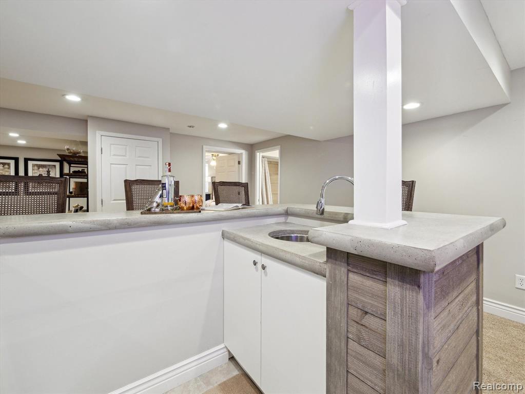 7184 PAMELA Drive, Ypsilanti, MI 48197 — Photo 42