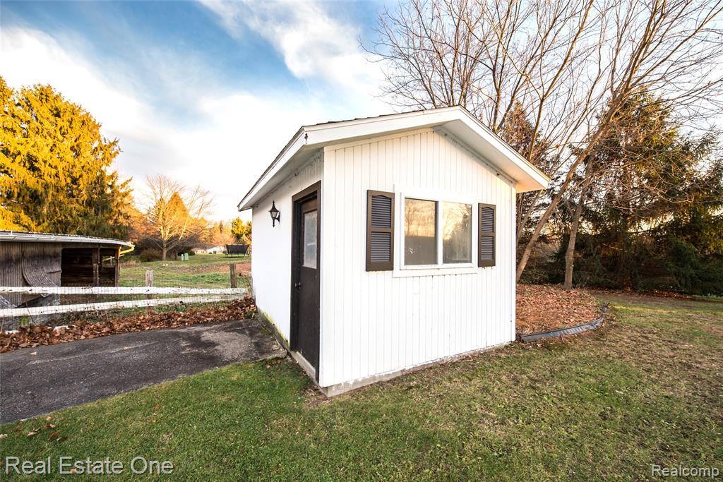 4141 Van Amberg Road, Brighton, MI 48114 — Photo 56