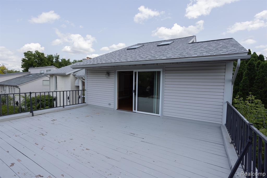 5881 NANEVA, West Bloomfield, MI — Photo 45