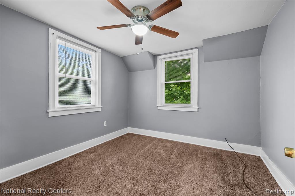 686 N Perry Street, Pontiac, MI 48342 — Photo 24