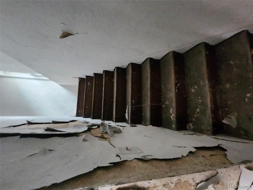 8372 Carlin Street, Detroit, MI 48228 — Photo 14