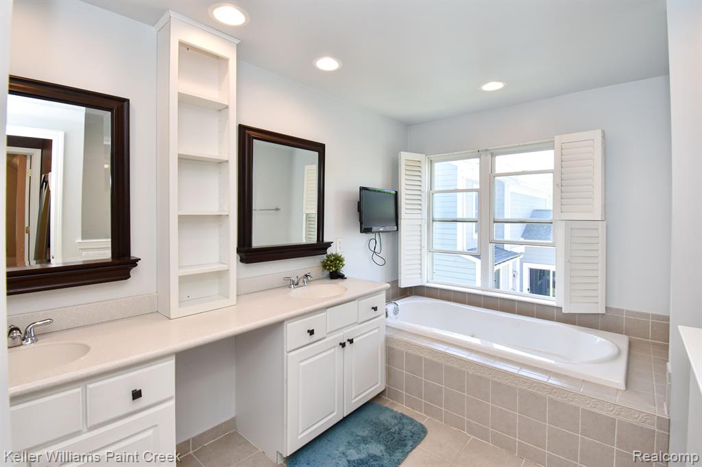 42696 FAULKNER Drive, Novi, MI 48377 — Photo 31