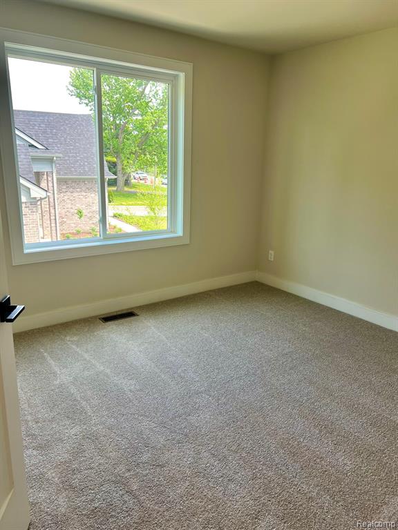 2934 W Walton Boulevard, Waterford, MI 48329 — Photo 33