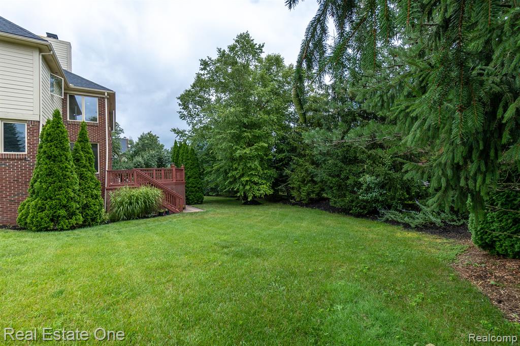 18090 Peninsula Way, Northville, MI 48168 — Photo 94