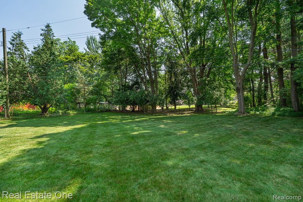 471 Elmhill Road, Rochester Hills, MI 48306 — Photo 28