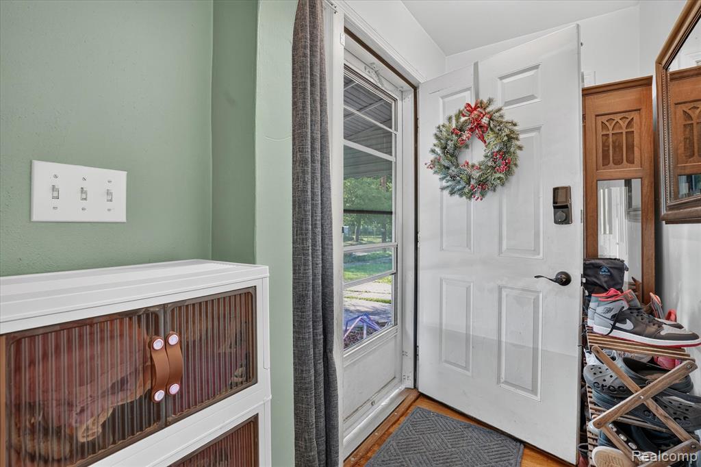 422 N Francis Avenue, Lansing, MI 48912 — Photo 5
