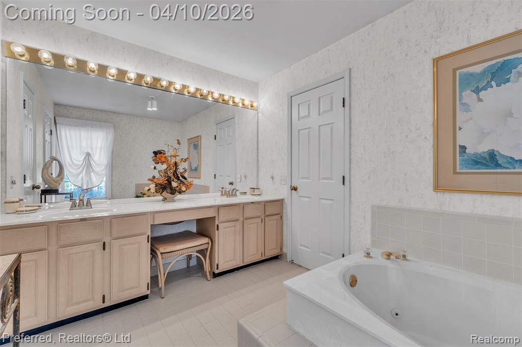 39797 Muirfield Lane, Northville, MI, 48168